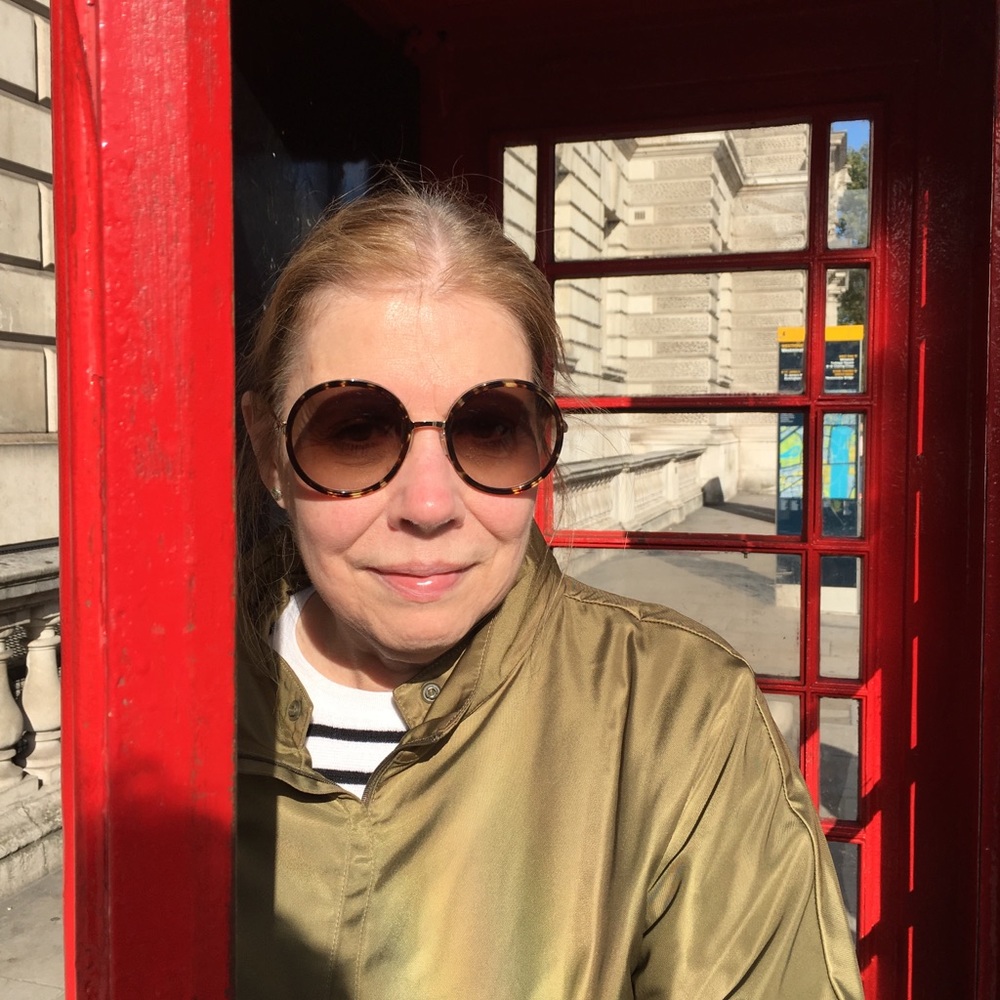 Meet your Posher, Suzanne